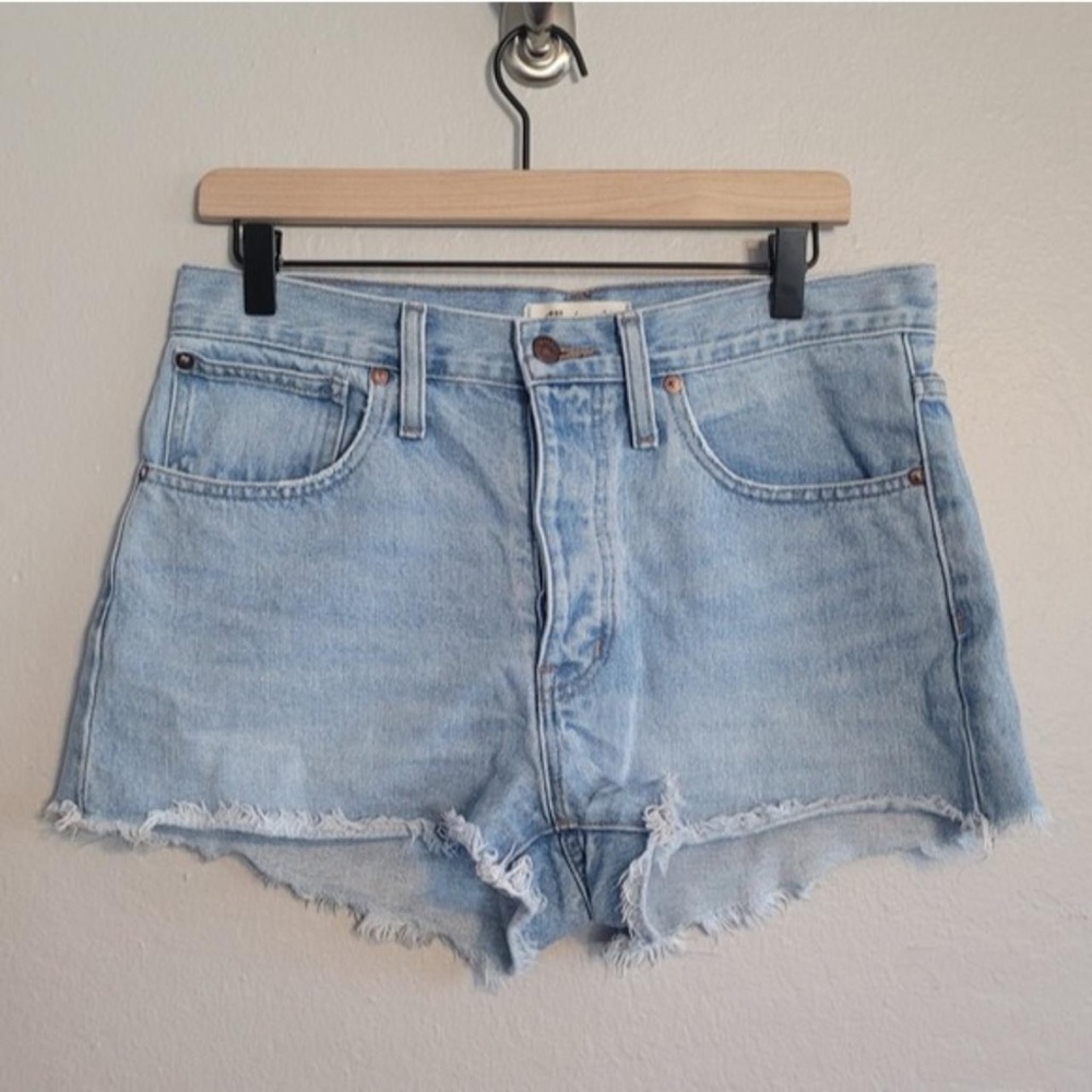 Madewell Light Wash Relaxed High Rise Distressed Denim Shorts Sz 27